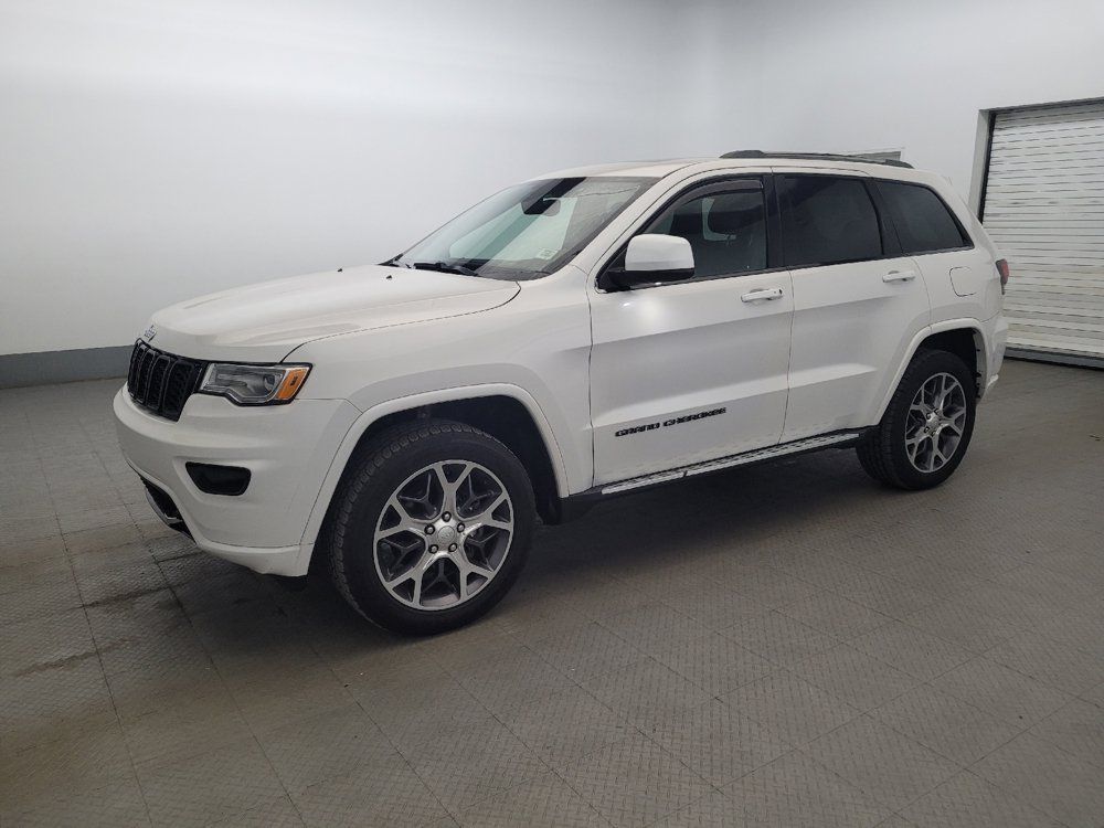 Used 2019 Jeep Grand Cherokee Overland AWD/4WD image 2