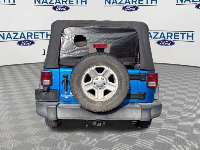 Used 2016 Jeep Wrangler Unlimited Sport w/ Connectivity Group AWD/4WD image 5