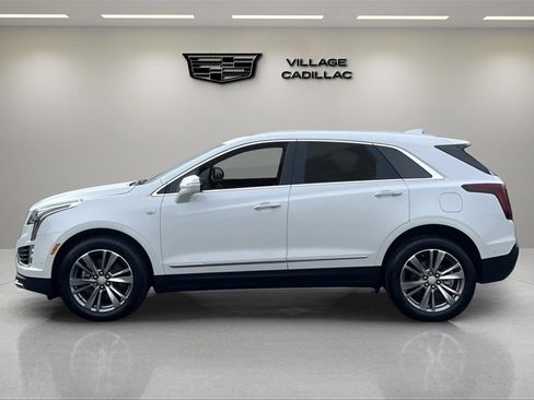 Certified 2025 Cadillac XT5 Premium Luxury w/ Technology Package image 2