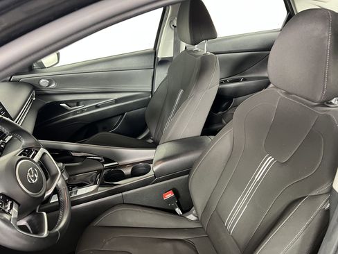 Used 2022 Hyundai Elantra SEL w/ Convenience Package image 14