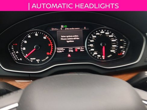 Used 2022 Audi Q5 2.0T Premium w/ Convenience Package AWD/4WD image 12