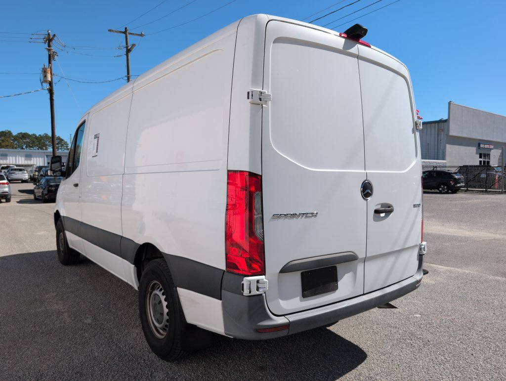 Used 2023 Mercedes-Benz Sprinter 1500 image 6