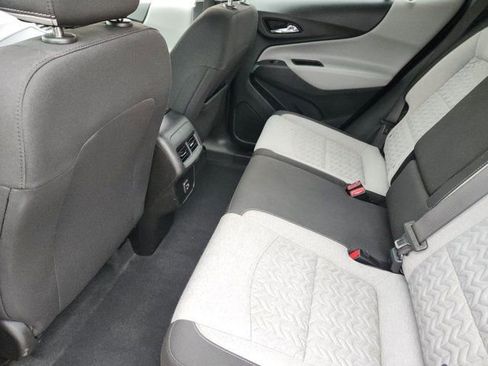 Used 2022 Chevrolet Equinox LS w/ LS Convenience Package image 30
