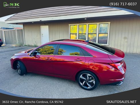 Used 2023 Hyundai Elantra Limited FWD image 12