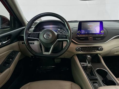 Used 2019 Nissan Altima 2.5 SV FWD image 31