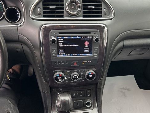 Used 2017 Buick Enclave Leather image 11