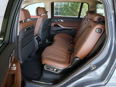 Used 2026 BMW X7 xDrive40i AWD/4WD image 30