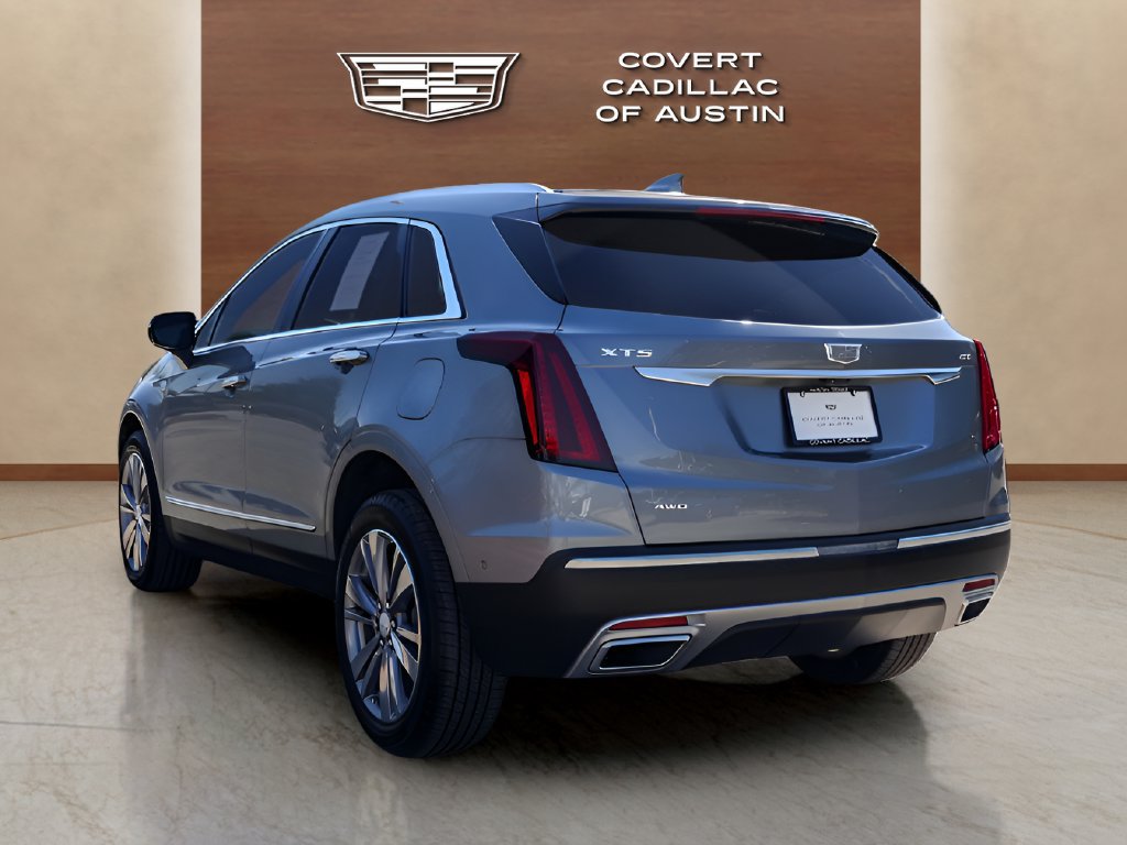 Used 2022 Cadillac XT5 Premium Luxury w/ Technology Package AWD/4WD image 3