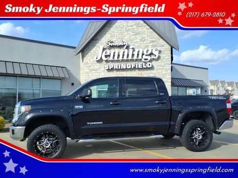 Used 2018 Toyota Tundra SR5 w/ SR5 Upgrade Package AWD/4WD image 1