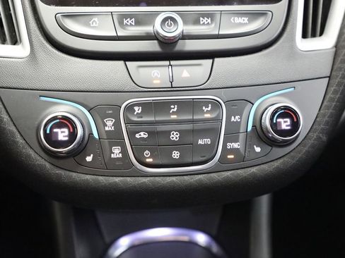 Used 2024 Chevrolet Malibu LT FWD image 7