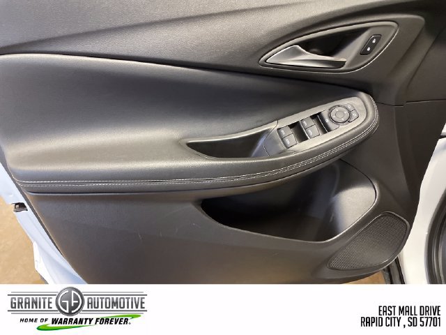 Used 2025 Buick Encore GX Preferred AWD/4WD image 6