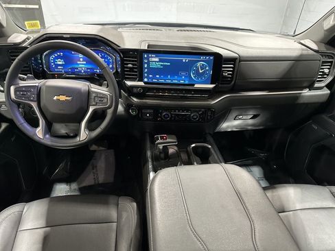 Used 2023 Chevrolet Silverado 1500 LTZ AWD/4WD image 7