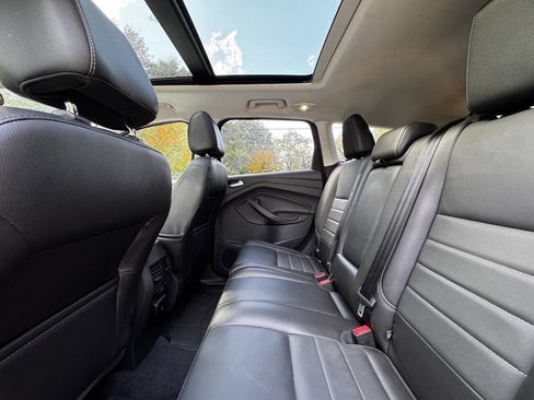 Used 2015 Ford Escape SE w/ Equipment Group 201A image 10