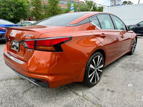 Used 2020 Nissan Altima 2.5 SR w/ Premium Package FWD image 5