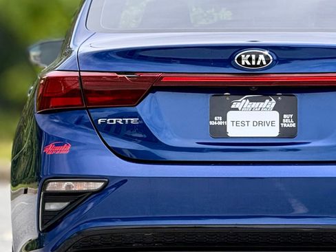 Used 2019 Kia Forte LXS FWD image 16