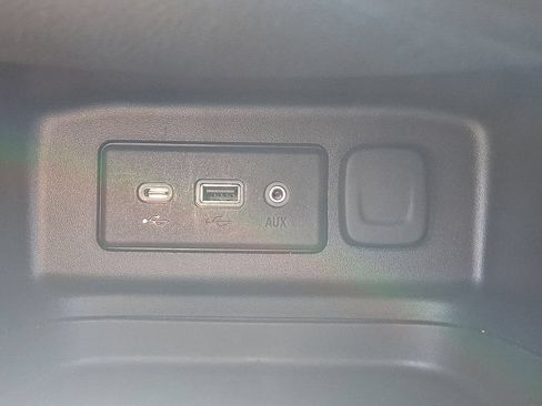 Certified 2024 Chevrolet Equinox LT FWD image 26