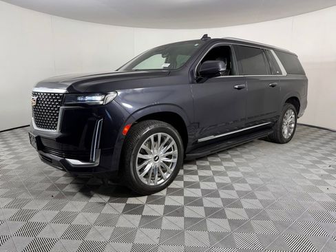 Used 2022 Cadillac Escalade ESV Premium Luxury w/ LPO, Floor Liner Package AWD/4WD image 3