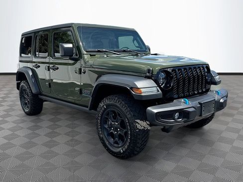 Used 2023 Jeep Wrangler Unlimited w/ Convenience Group AWD/4WD image 4