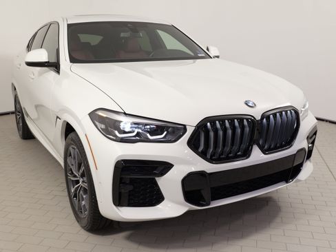 Used 2022 BMW X6 xDrive40i w/ M Sport Package AWD/4WD image 8