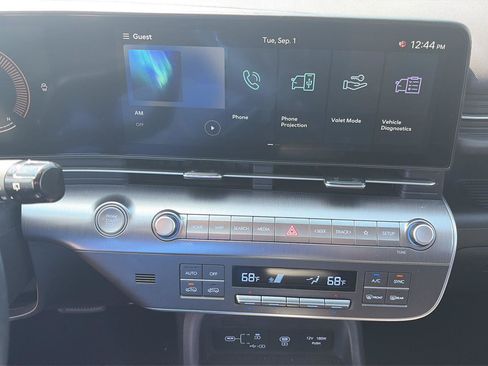 Used 2025 Hyundai Kona SEL AWD/4WD image 11