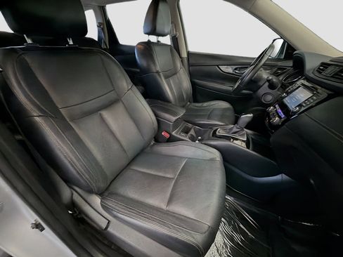 Used 2017 Nissan Rogue SL FWD image 15