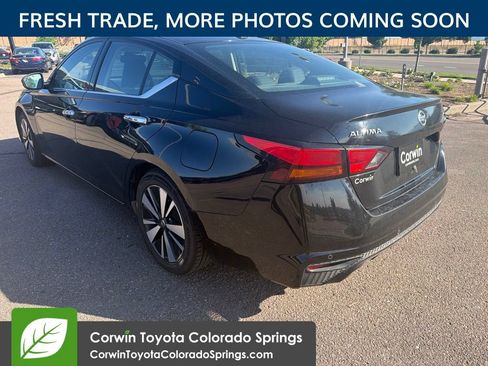 Used 2019 Nissan Altima 2.5 SL FWD image 5