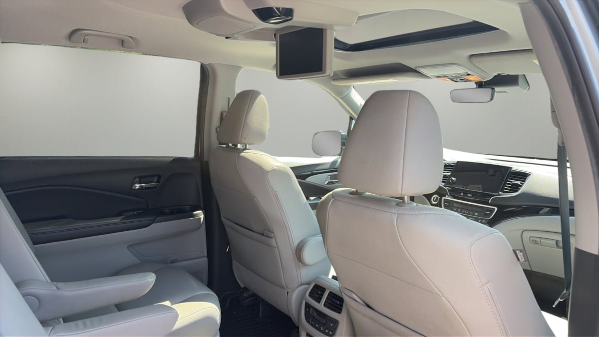 Used 2020 Honda Pilot Touring image 10
