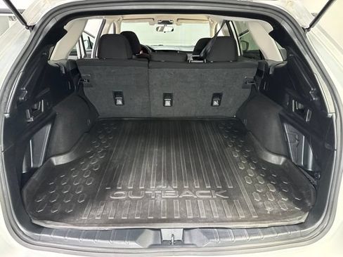 Used 2022 Subaru Outback Premium AWD/4WD image 25