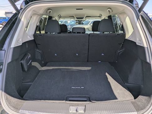 Certified 2026 Nissan Rogue SV AWD/4WD image 14