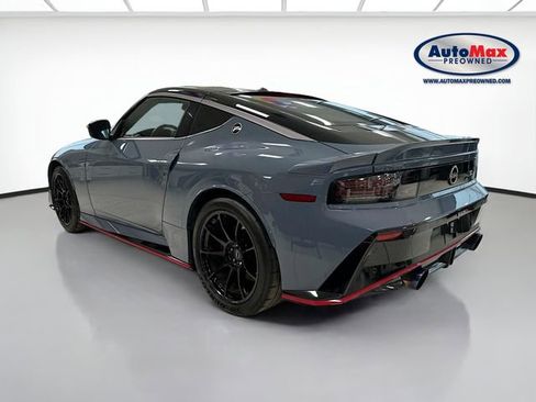 Used 2024 Nissan Z NISMO w/ Floor Mat Package RWD image 5
