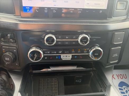 Used 2023 Ford F250 Lariat w/ Chrome Package AWD/4WD image 23