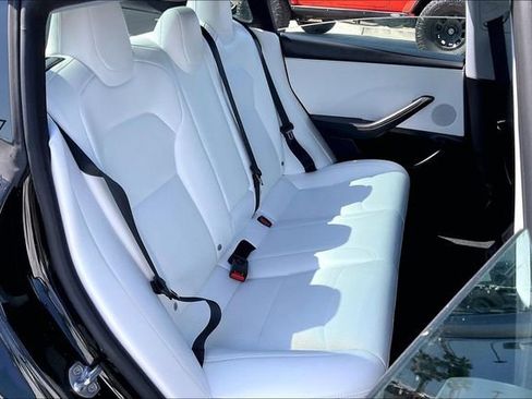 Used 2025 Tesla Model 3 Long Range RWD image 26