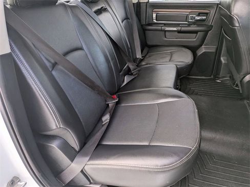 Used 2017 RAM 1500 Laramie image 28