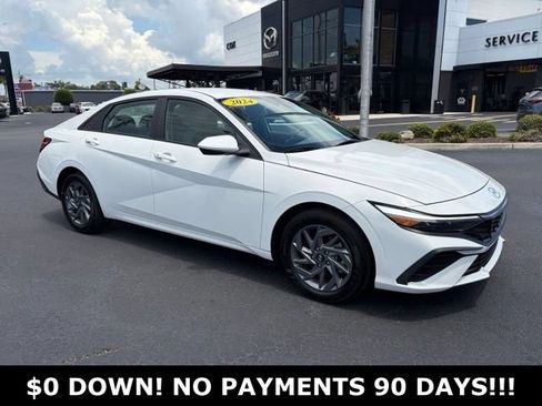 Used 2024 Hyundai Elantra SEL FWD image 1