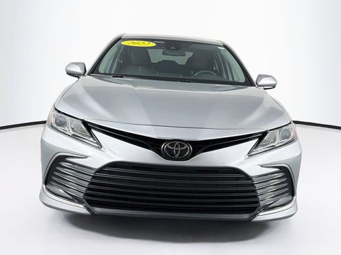 Used 2022 Toyota Camry LE FWD image 2