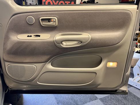 Used 2000 Toyota Tundra SR5 image 19