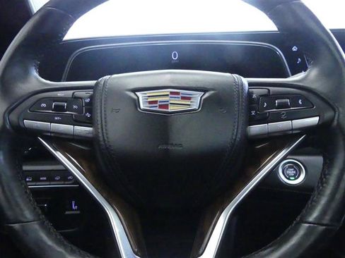 Used 2021 Cadillac Escalade Premium Luxury Platinum AWD/4WD image 21