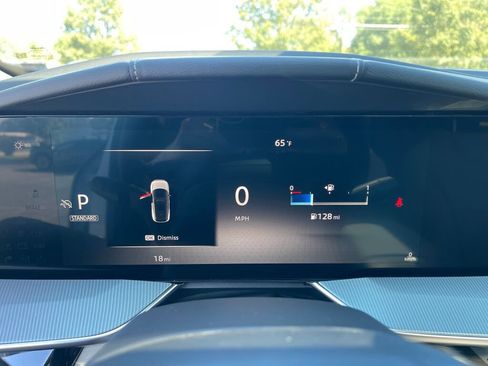 New 2025 Nissan Murano SL image 12