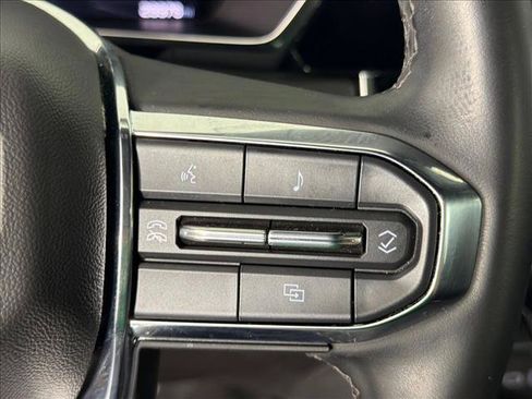 Used 2024 GMC Canyon Elevation RWD image 25