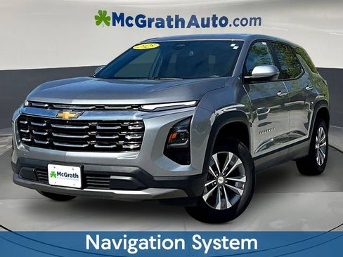 Used 2025 Chevrolet Equinox LT AWD/4WD image 3