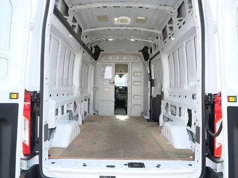 Used 2025 Ford Transit 250 148 High Roof RWD image 12
