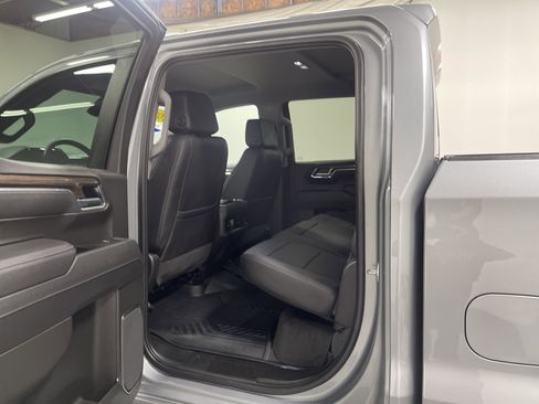 Used 2025 Chevrolet Silverado 1500 LT Trail Boss w/ LT Trail Boss Premium Package image 13