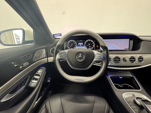 Used 2017 Mercedes-Benz S 550 Sedan image 21
