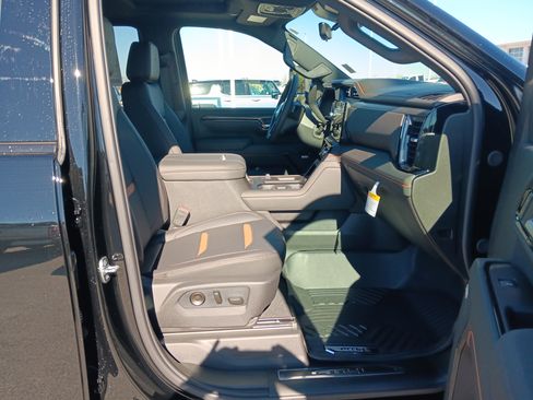 New 2026 GMC Sierra 2500 AT4 w/ AT4 Premium Plus Package AWD/4WD image 26