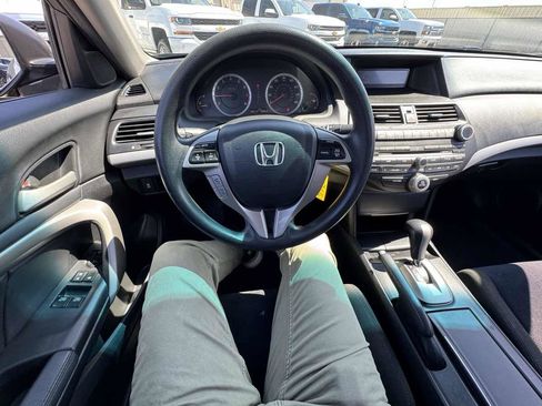 Used 2012 Honda Accord EX image 29