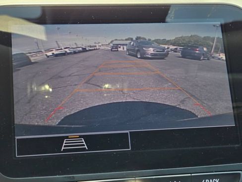 Used 2022 Chevrolet Malibu LT FWD image 31