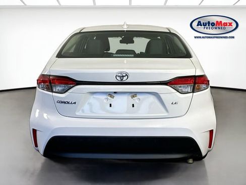 Used 2024 Toyota Corolla LE image 7