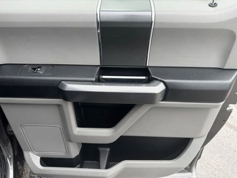 Used 2016 Ford F150 XLT w/ Equipment Group 302A Luxury RWD image 15