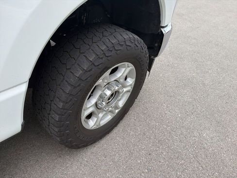 Used 2025 Ford F250 XLT AWD/4WD image 21