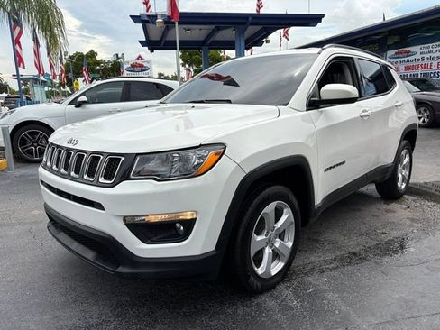 Used 2021 Jeep Compass Latitude AWD/4WD image 1